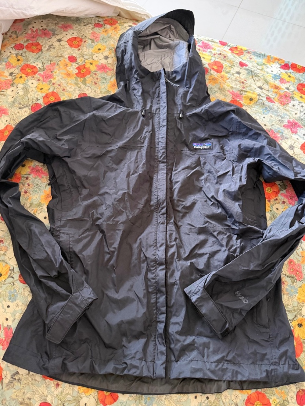 Patagonia Women’s Torrentshell 3L Rain Jacket - Medium